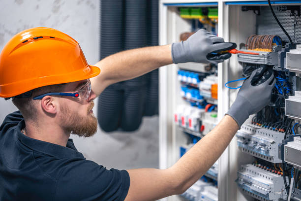 Best Affordable Emergency Electrician  in Terre Du Lac, MO